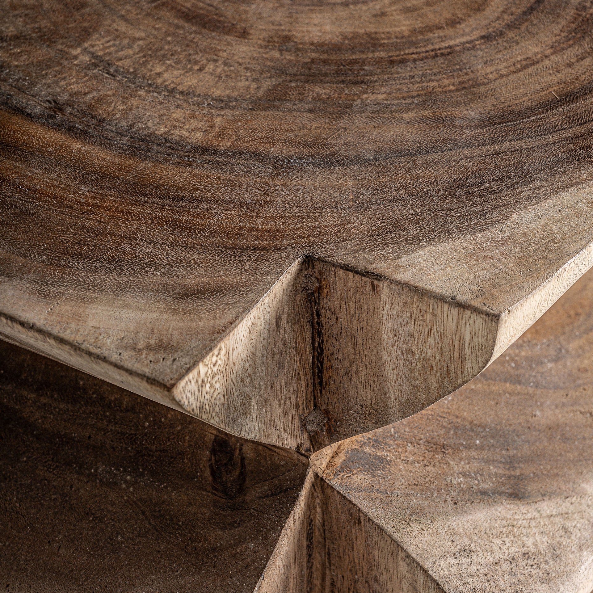 SAKALLI SIDE TABLE